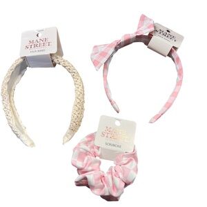𝐌𝐀𝐍𝐄 𝐒𝐓𝐑𝐄𝐄𝐓- Pink and Cream Hair Accessories Set of 3 as shown